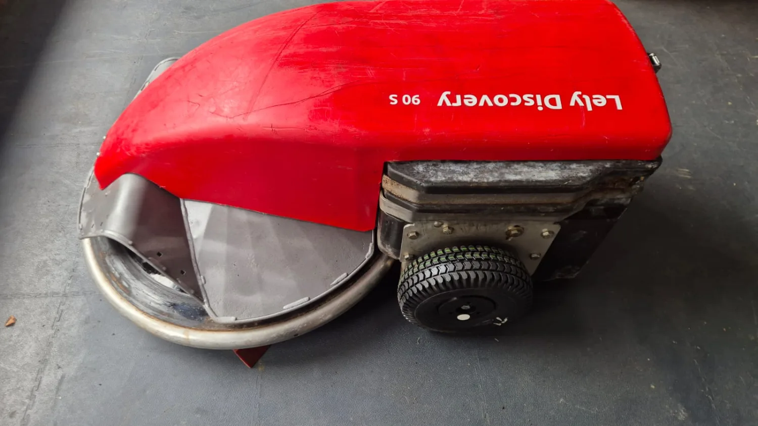 Lely Discovery SW90